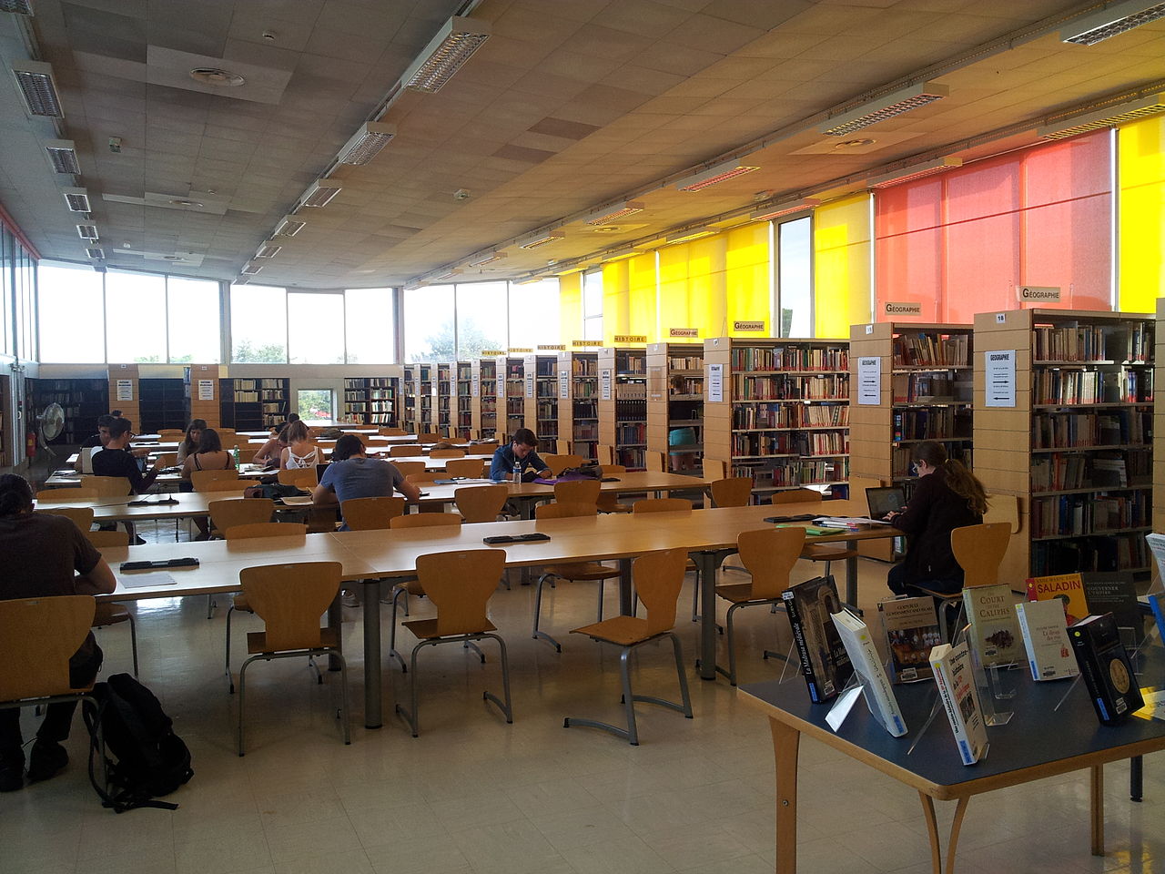 Bibliothèque universitaire de l'Université Bordeaux-Montaigne